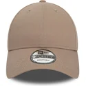 kepure-islenkta-ruda-reguliuojamas-9forty-essential-new-era
