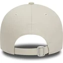 bezowa-zakrzywiona-czapka-regulowana-9forty-essential-od-new-era