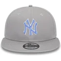 kepure-plokscia-pilka-snapback-9fifty-outline-new-york-yankees-mlb-new-era