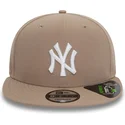 brazowa-czapka-z-daszkiem-snapback-9fifty-repreve-new-york-yankees-mlb-od-new-era