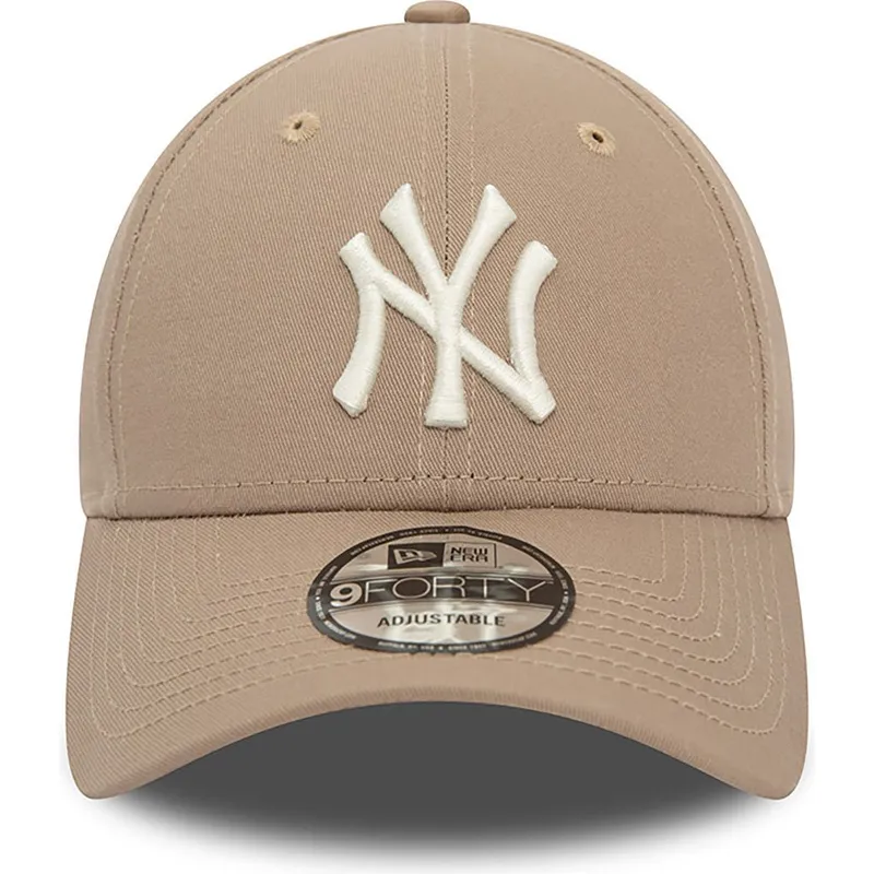kepure-islenkta-ruda-reguliuojamas-9forty-league-essential-new-york-yankees-mlb-new-era