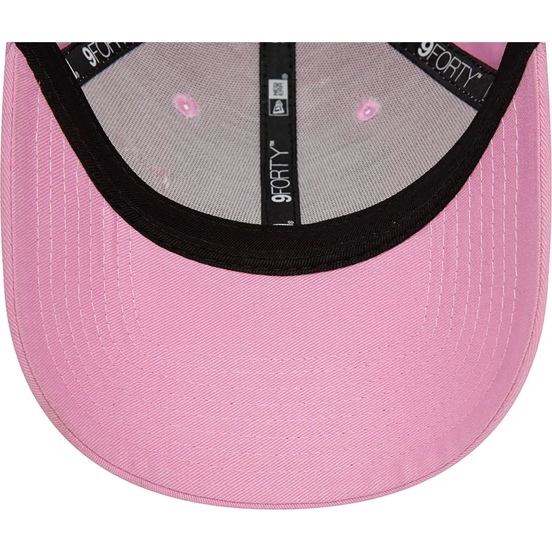 kepure-islenkta-rozine-reguliuojamas-9forty-league-essential-new-york-yankees-mlb-new-era