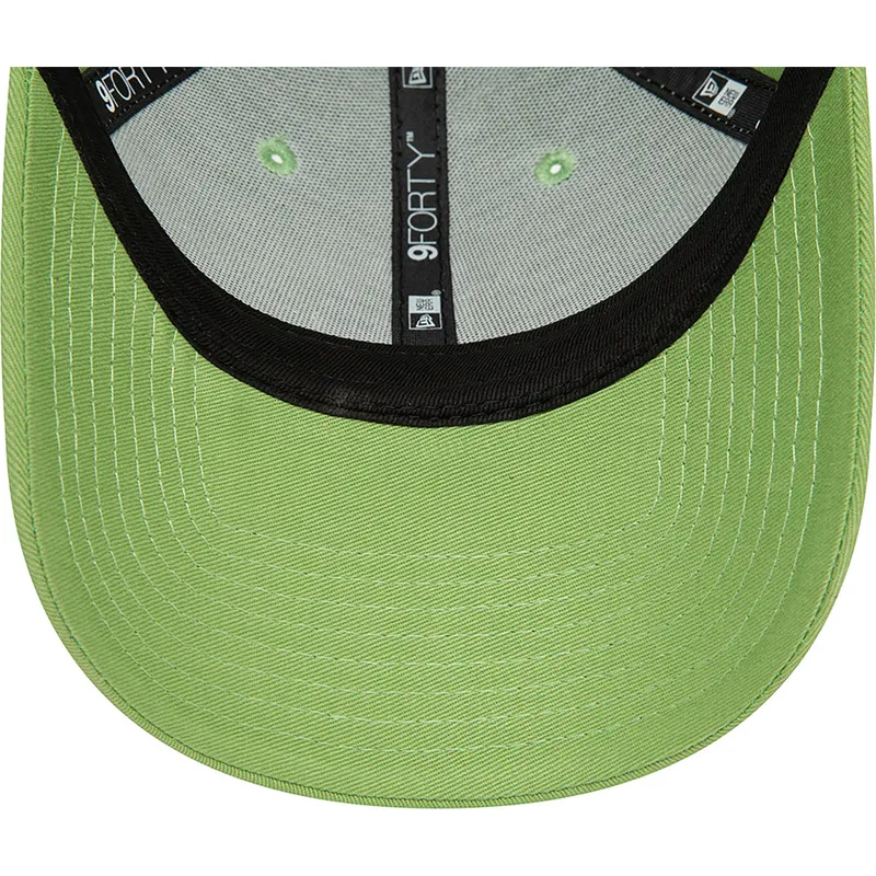 kepure-islenkta-zalia-reguliuojamas-9forty-league-essential-new-york-yankees-mlb-new-era