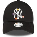czarna-zakrzywiona-regulowana-czapka-damska-9forty-flower-new-york-yankees-mlb-od-new-era