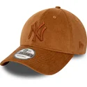 kepure-islenkta-ruda-reguliuojamas-9forty-cord-new-york-yankees-mlb-new-era