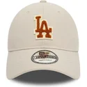 bezowa-czapka-z-zakrzywionym-daszkiem-regulowana-z-brazowym-logo-9twenty-boucle-los-angeles-dodgers-mlb-od-new-era