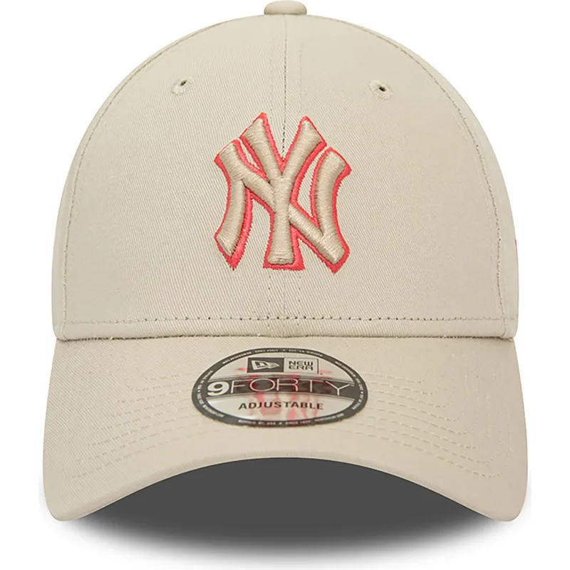 kepure-islenkta-smelio-reguliuojamas-9forty-team-outline-new-york-yankees-mlb-new-era