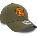 zielona-zakrzywiona-czapka-regulowana-9forty-seasonal-repreve-manchester-united-football-club-premier-league-od-new-era