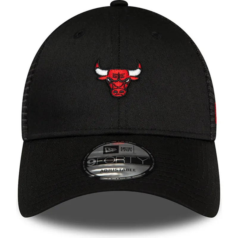 kepure-islenkta-juoda-reguliuojamas-9forty-home-field-chicago-bulls-nba-new-era