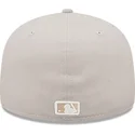bezowa-czapka-z-plaskim-daszkiem-59fifty-league-essential-new-york-yankees-mlb-od-new-era