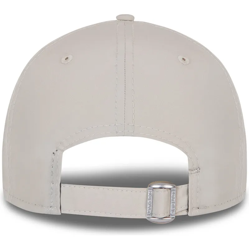 cap-islenkta-beige-adjustable-strap-9forty-league-essential-poly-new-york-yankees-mlb-new-era