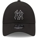 kepure-islenkta-juoda-reguliuojama-juostele-9forty-pop-outline-new-york-yankees-mlb-new-era