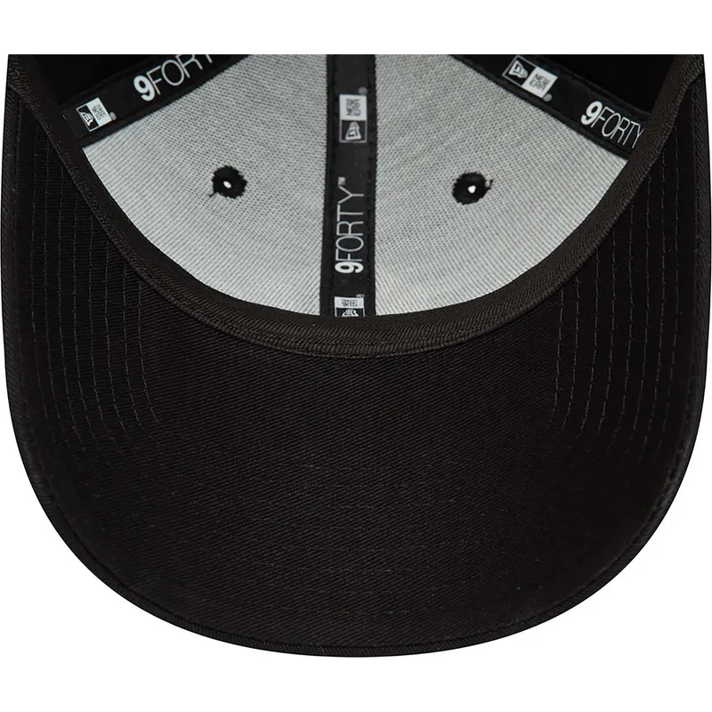 cap-islenkta-black-adjustable-strap-9forty-repreve-league-essential-new-york-yankees-mlb-new-era
