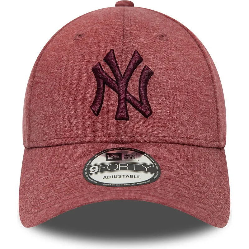 kepure-islenkta-raudona-reguliuojamas-9forty-jersey-essential-new-york-yankees-mlb-new-era