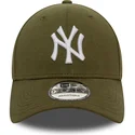 zielona-zakrzywiona-czapka-regulowana-9forty-jersey-essential-new-york-yankees-mlb-od-new-era