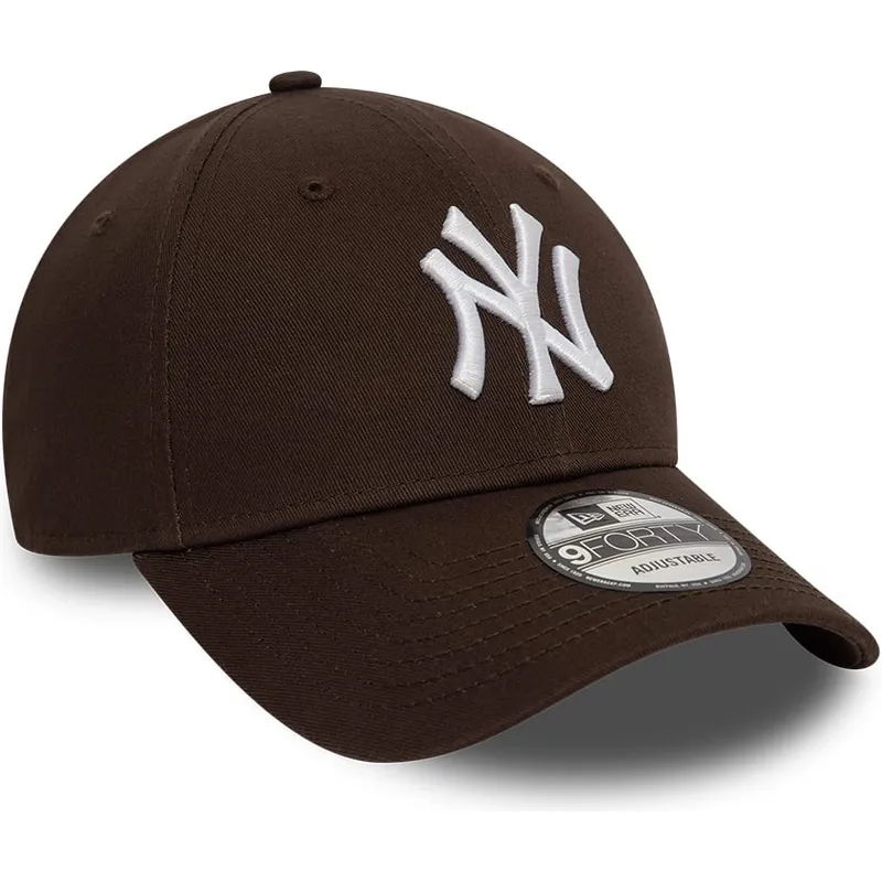 kepure-islenkta-ruda-reguliuojama-juostele-9forty-league-essential-new-york-yankees-mlb-new-era