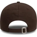 cap-islenkta-brown-adjustable-strap-9forty-league-essential-new-york-yankees-mlb-new-era