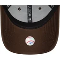 kepure-islenkta-ruda-reguliuojama-juostele-9forty-league-essential-new-york-yankees-mlb-new-era