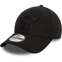 cap-islenkta-black-adjustable-strap-9forty-essential-chicago-bulls-nba-new-era
