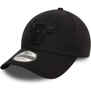 Kepurė išlenkta juoda reguliuojama juostelė 9FORTY Essential Chicago Bulls NBA New Era