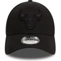 kepure-islenkta-juoda-reguliuojama-juostele-9forty-essential-chicago-bulls-nba-new-era