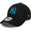 czarna-zakrzywiona-regulowana-czapka-z-niebieskim-logo-9forty-league-essential-new-york-yankees-mlb-od-new-era