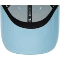 jasnoniebieska-regulowana-czapka-z-zakrzywionym-daszkiem-z-jasnoniebieskim-logo-9forty-league-essential-los-angeles-dodgers-mlb-