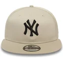 kepure-plokscia-smelio-snapback-9fifty-league-essential-new-york-yankees-mlb-new-era
