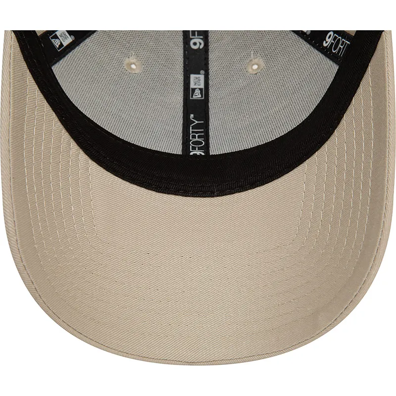 kepure-islenkta-smelio-reguliuojamas-9forty-league-essential-new-york-yankees-mlb-new-era