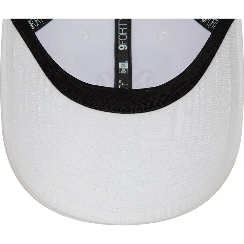 kepure-islenkta-balta-reguliuojamas-9forty-repreve-outline-new-york-yankees-mlb-new-era