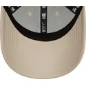 cap-islenkta-beige-adjustable-strap-9forty-seasonal-infill-new-york-yankees-mlb-new-era