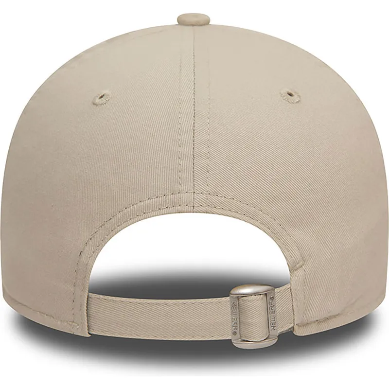 cap-islenkta-beige-adjustable-strap-9forty-seasonal-infill-new-york-yankees-mlb-new-era