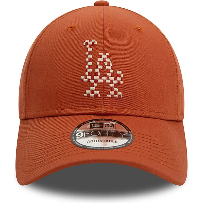 kepure-islenkta-ruda-reguliuojamas-9forty-seasonal-infill-los-angeles-dodgers-mlb-new-era