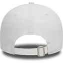 kepure-islenkta-balta-reguliuojama-juostele-9forty-new-era