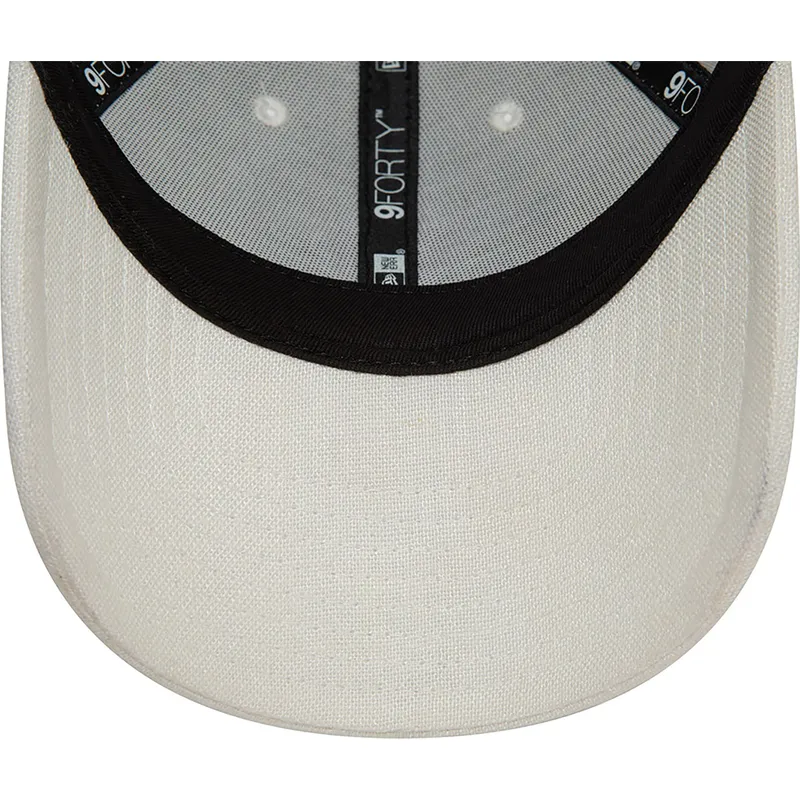 kepure-islenkta-balta-reguliuojamas-9forty-linen-new-york-yankees-mlb-new-era