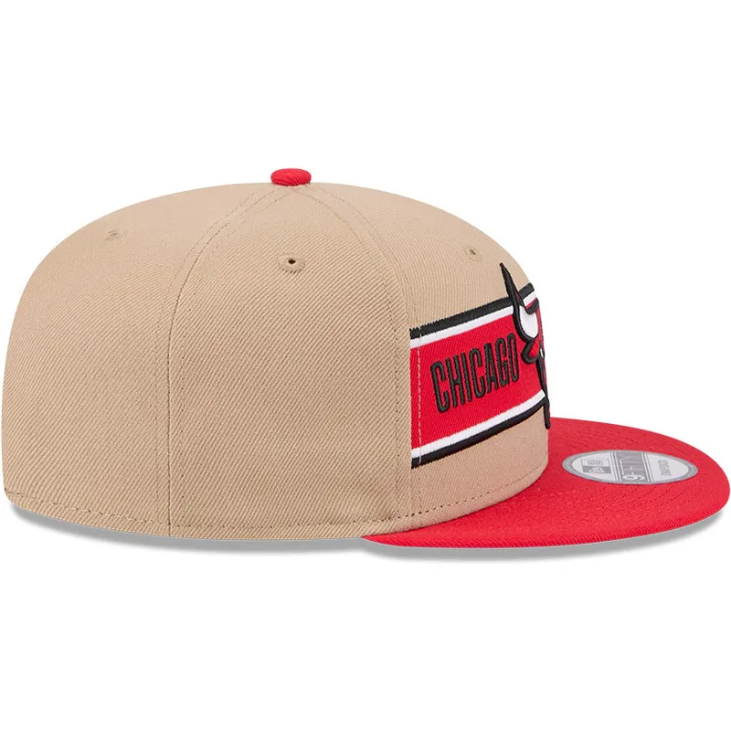 brazowa-i-czerwona-plaska-czapka-snapback-9fifty-draft-2024-chicago-bulls-nba-new-era