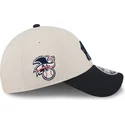 bezowo-granatowa-zakrzywiona-czapka-snapback-9forty-stretch-snap-4th-of-july-new-york-yankees-mlb-od-new-era