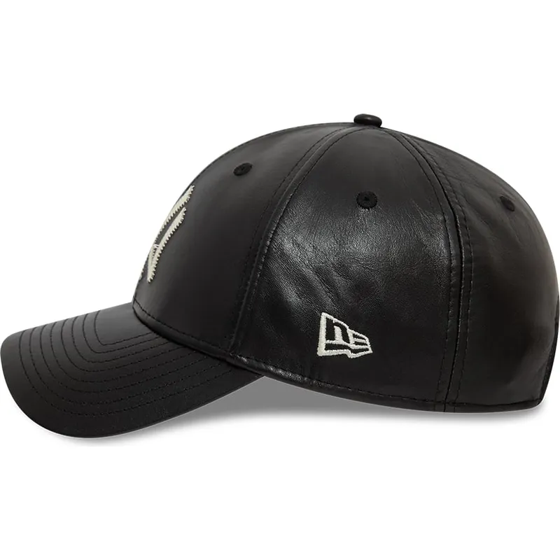 czapka-z-daszkiem-czarna-regulowana-9forty-leather-new-york-yankees-mlb-new-era