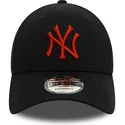 kepure-islenkta-juoda-reguliuojamas-9forty-league-essential-new-york-yankees-mlb-new-era
