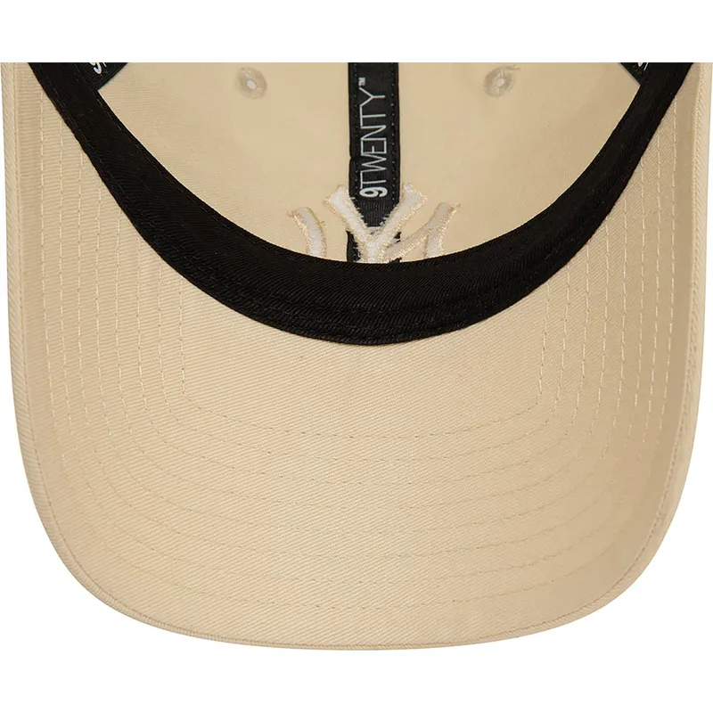 kepure-islenkta-smelio-reguliuojamas-9twenty-league-essential-new-york-yankees-mlb-new-era kepure-islenkta-smelio-reguliuojamas-9twenty-league-essential-new-york-yankees-mlb-new-era