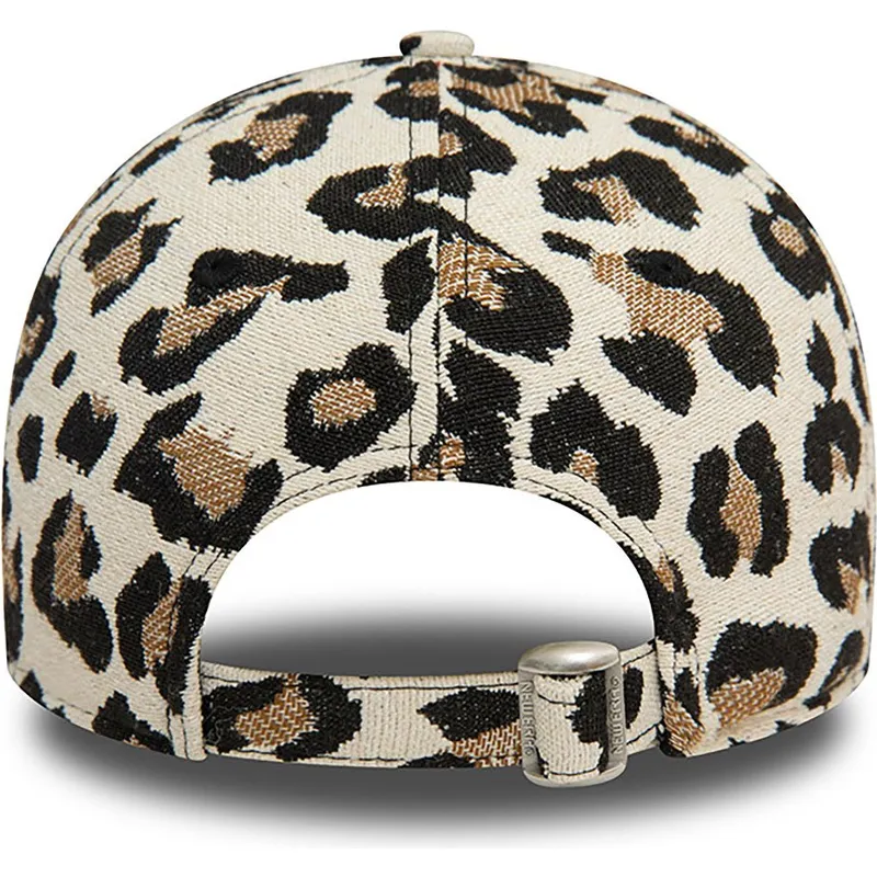 kepure-islenkta-leopardinis-reguliuojamas-9forty-new-york-yankees-mlb-new-era