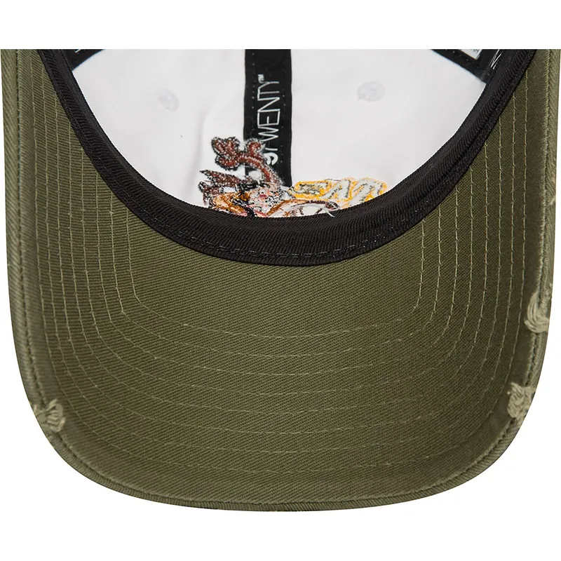 kepure-islenkta-balta-reguliuojamas-9twenty-washed-tasmania-looney-tunes-new-era