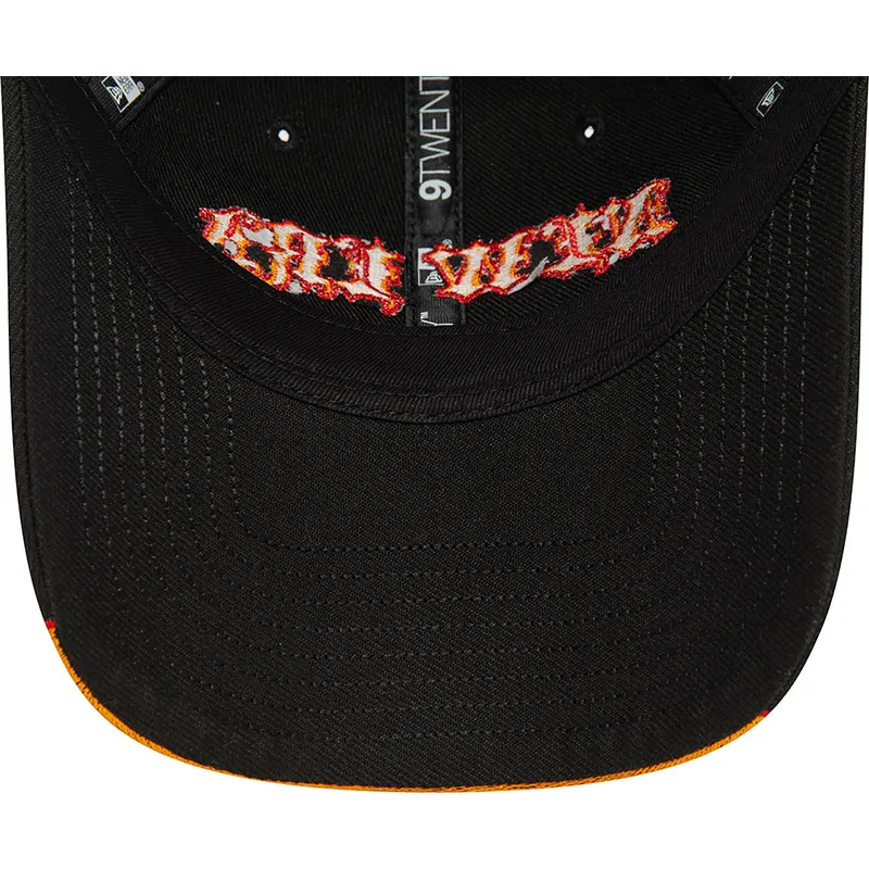 kepure-islenkta-juoda-reguliuojamas-9twenty-race-flame-new-era