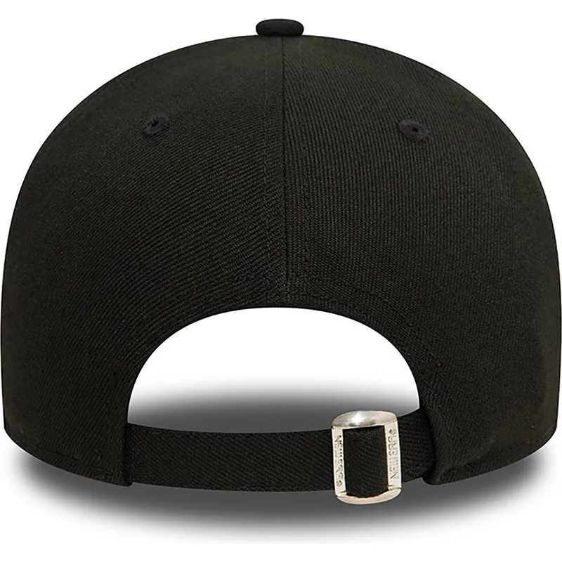 kepure-islenkta-juoda-reguliuojamas-9twenty-race-flame-new-era