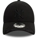 kepure-islenkta-juoda-reguliuojamas-9forty-flame-new-york-yankees-mlb-new-era