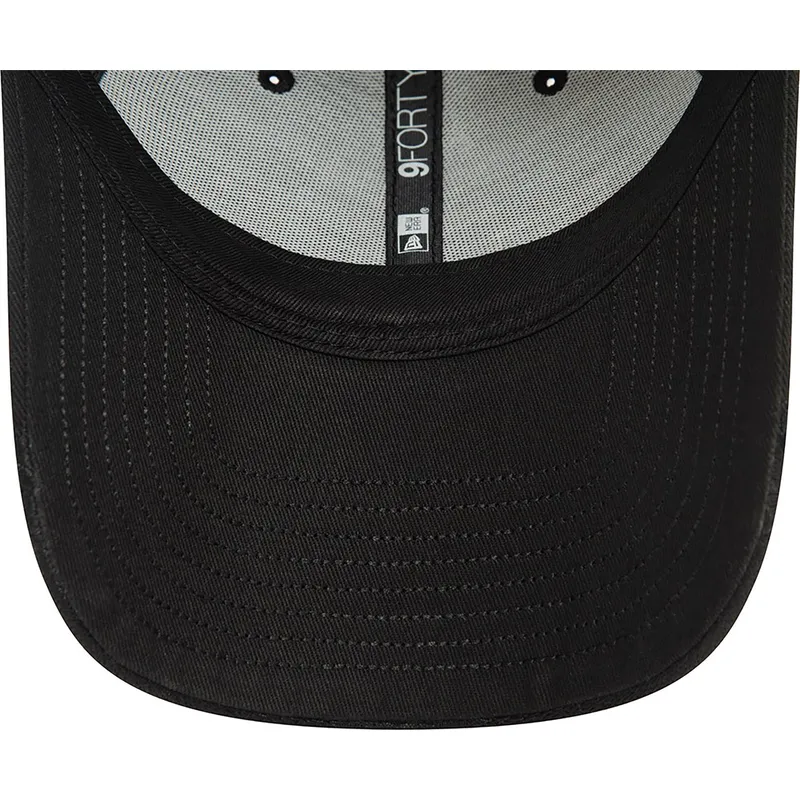 kepure-islenkta-juoda-reguliuojamas-9forty-flame-new-york-yankees-mlb-new-era