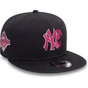 granatowa-czapka-z-daszkiem-snapback-z-rozowym-logo-9fifty-seasonal-flower-new-york-yankees-mlb-od-new-era
