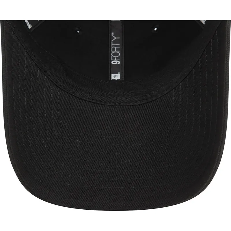 czarna-zakrzywiona-czapka-z-regulacja-9forty-pin-new-era