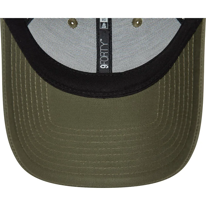 zielona-regulowana-czapka-z-zakrzywionym-daszkiem-9forty-seasonal-red-bull-racing-formula-1-new-era