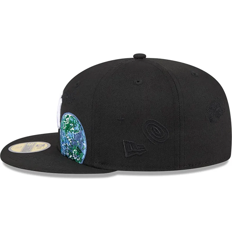 kepure-plokscia-juoda-priglundanti-59fifty-global-new-york-yankees-mlb-new-era